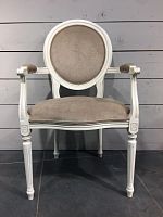 кресло с овальной спинкой «медальон», фасад снежный антик, ткань velvet lux 51 в Саранске
